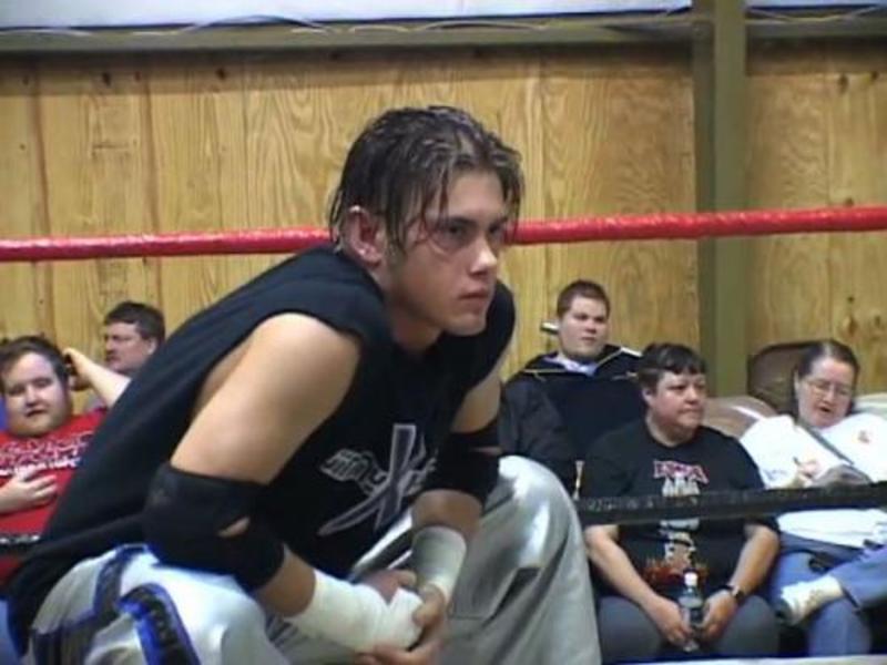 Iwa mid south 11 02 2002 1